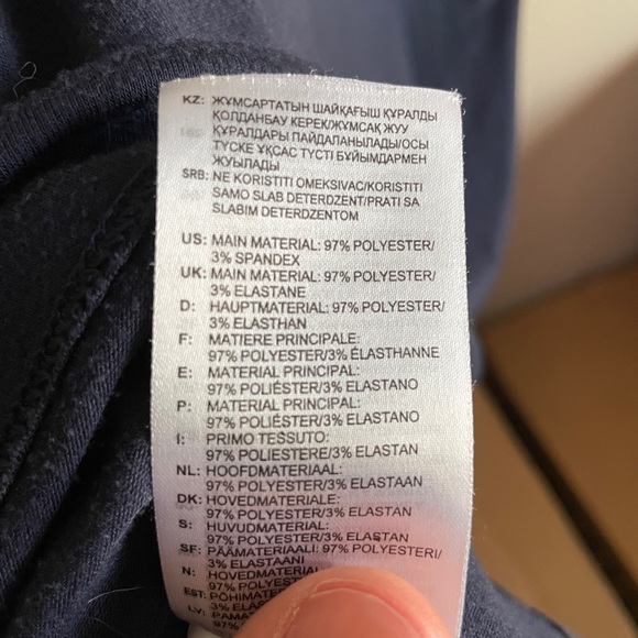 Adidas athletic shirt - Picture 3 of 3